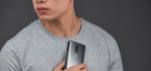 OnePlus 7 header